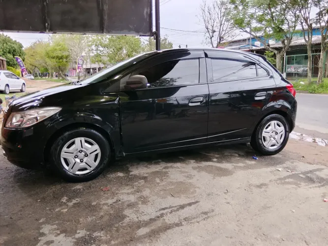 Chevrolet Onix JOY Hatch 1.0 8V Flex Mec. 4P 2018