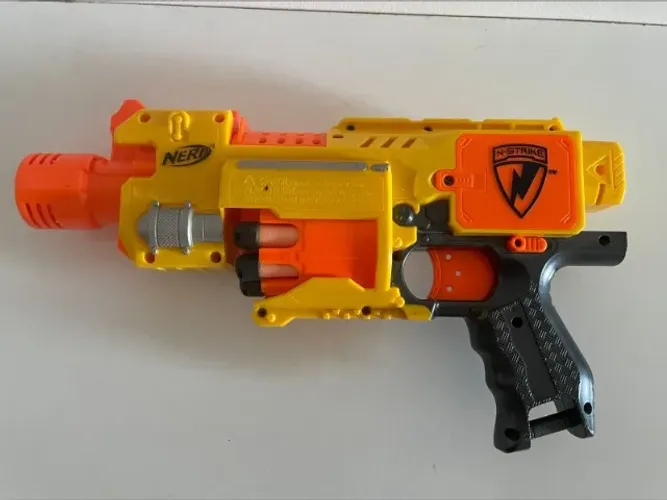Brinquedo Lançador Nerf N-strike - Barricade Rv-10 Semi Automático (Usado)