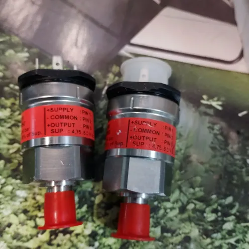 Transmissor de pressão Danfoss AKS 32R.Código: 060G0090.Faixa de Pressão: De -1 a 34 bar.