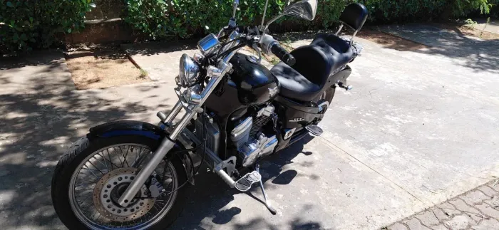 Vendo moto shadow 600cc