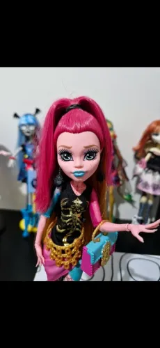 Boneca Monster High Gigi Grant