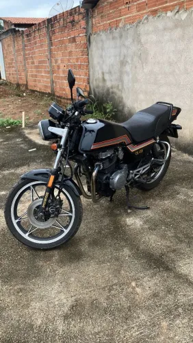 Honda CB 450 1985, vendo ou troco por moto de baixa cilindrada 