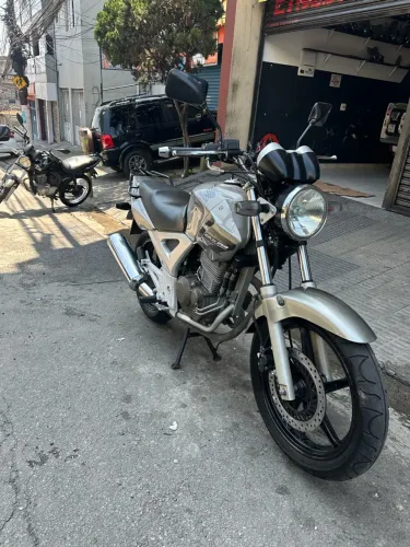 Vendo cbx 250