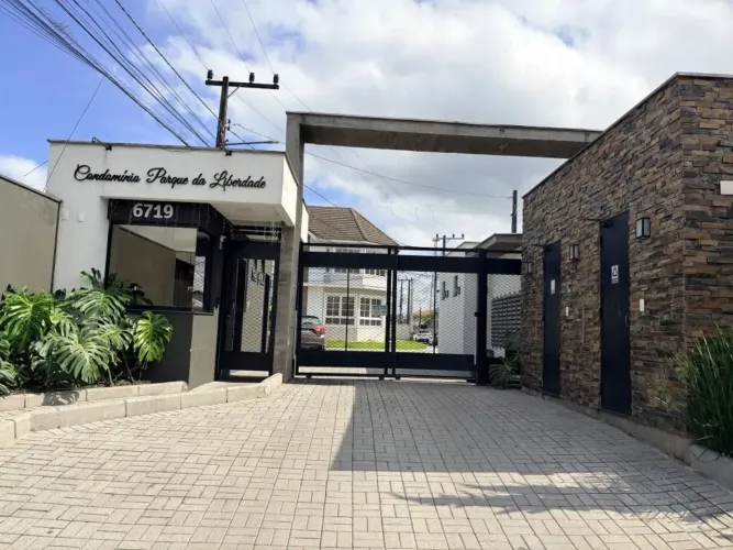 CASA no VILA NOVA com 3 quartos para LOCAÇÃO, 194 m²