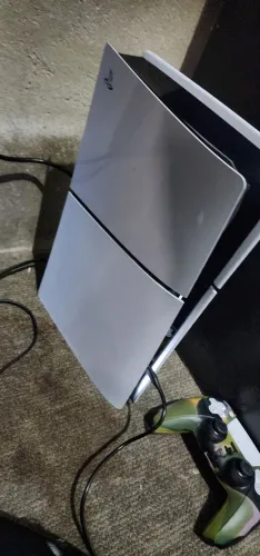 Ps5 slim 1t com 3 jogos dois controle mídia fizap *sica