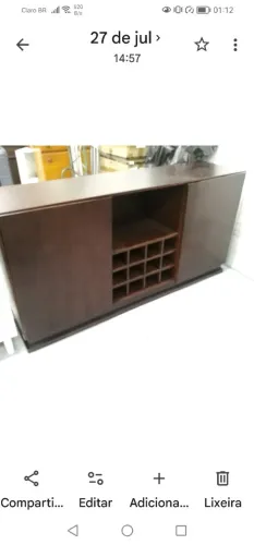 Buffet em madeira marom 