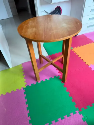 Mesa madeira maciça
