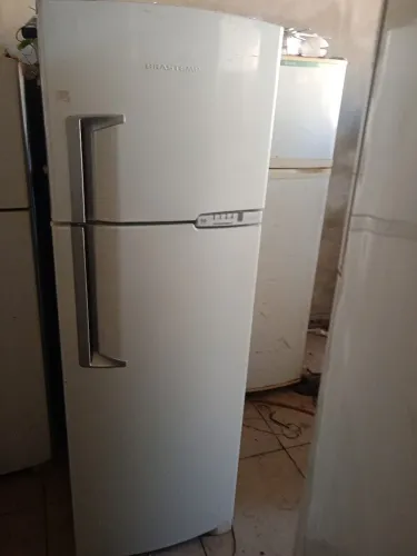 Geladeira Brastemp Frost Free 380L funcionando
