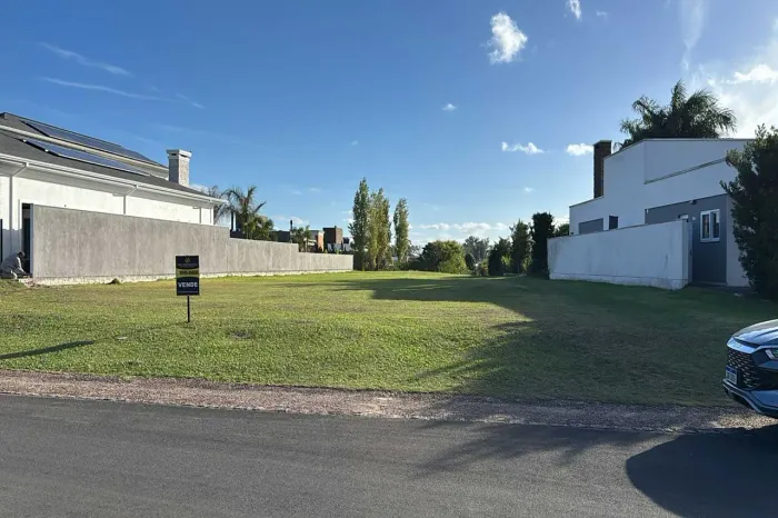 Terreno No Condomínio Terra Ville Com Ampla Área E Vista Para O Pôr Do Sol