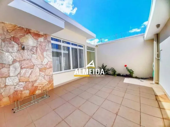 Casa com 4 dormitórios à venda, 218 m² por R$ 800.000,00 - Centro - Rio Claro/SP