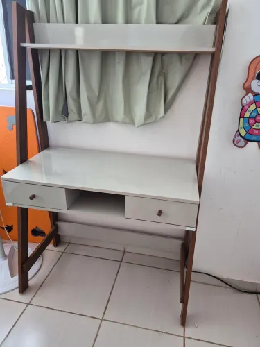 Escrivaninha estante 2 gavetas