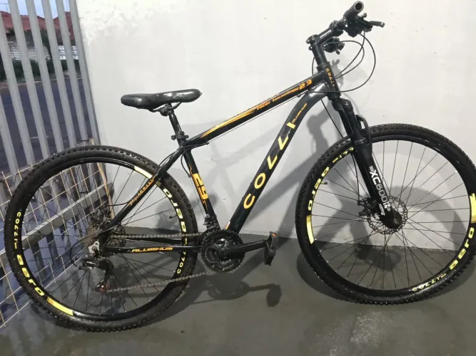 Bicicleta Colloi aro 29