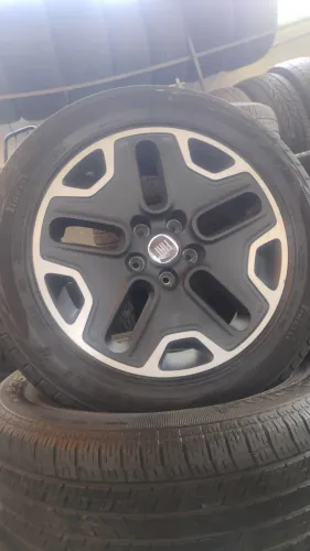 Roda 17 Fiat Toro ou jeep renegade 215 60 17 Pirelli apenas 2890.00