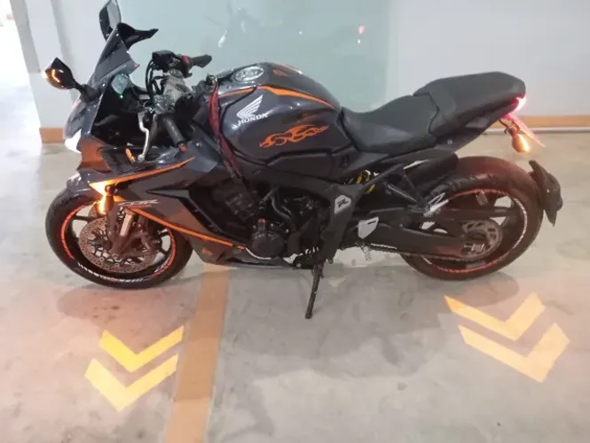 CBR 650R COLATINA-ES