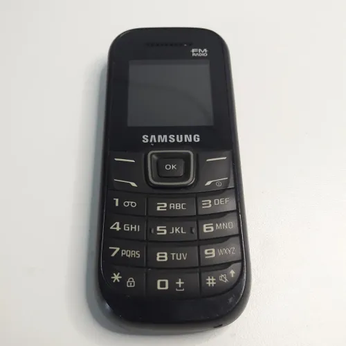 Celular Samsung GT-E1205 - Sem Bateria