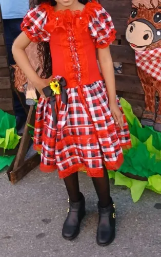 ROUPA/VESTIDO DE QUADRILHA INFANTIL