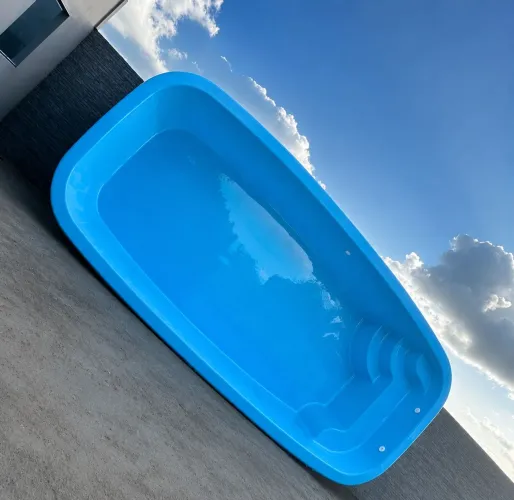 Piscina de vidro