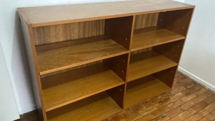 Estante ampla em MDF 20mm para sala, escritório ou quarto