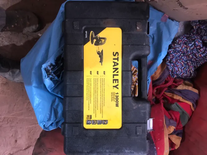 Politriz Stanley 7 polegadas 1300w