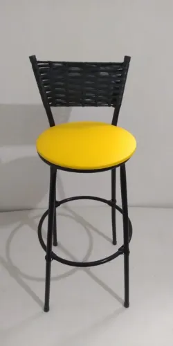 So tem 1 banqueta alta preta oportunidade nova