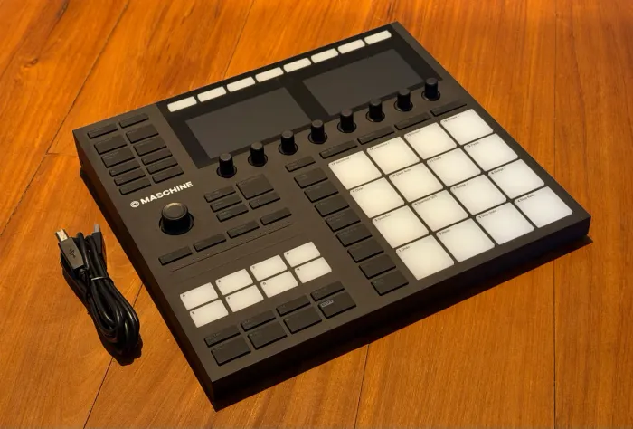 Controlador DJ Maschine MK