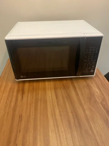 Vendo Microondas semi novo