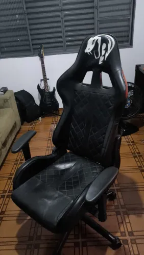 Cadeira gamer preta