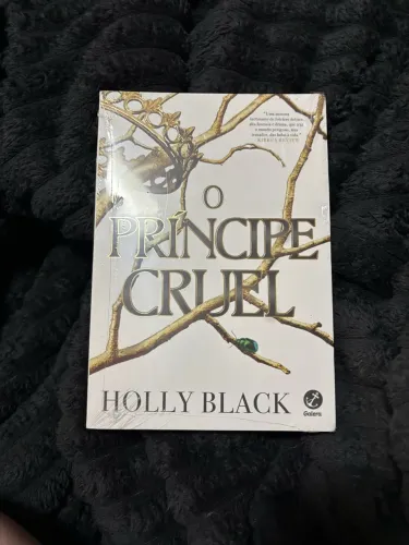 Livro: O Príncipe Cruel- Holly black