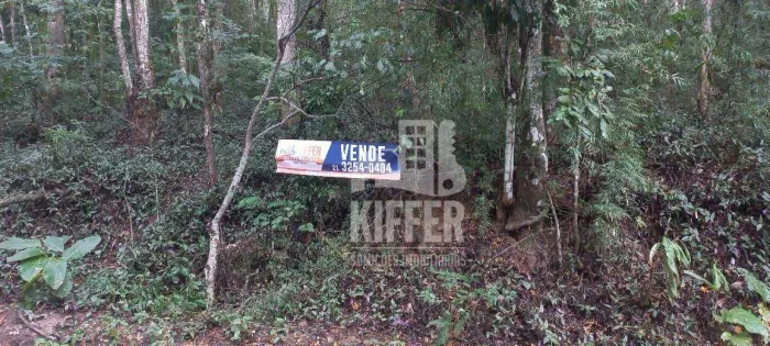 Terreno à Venda em Itaipuaçu com Vista para Reserva Ambiental