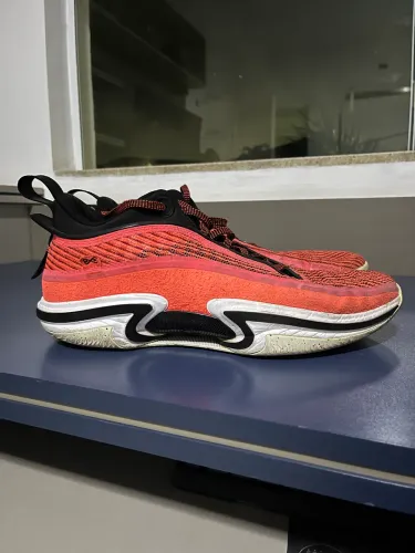 Tênis basquete jordan 36 tamanho 45
