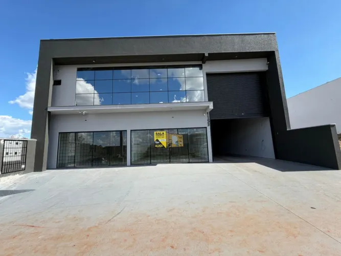 Sala Comercial Moderna e Nunca Usada na Zona 07 - Maringá