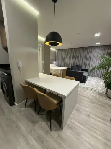 Flat mobiliadona para venda na Meia Praia -  Itapema SC