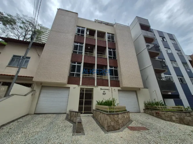 Cobertura à venda com 03 quartos e garagem em São Mateus.