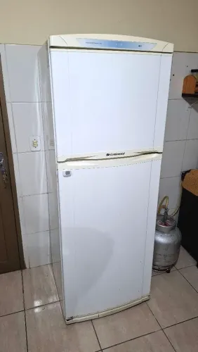 VENDE-SE GELADEIRA CONTINENTAL DUPLEX 470 LINTROS 