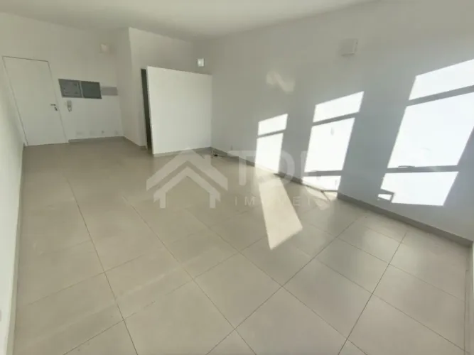 Sala Comercial à Venda e Locação em São Carlos