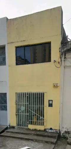 Vendo casa com 3 quartos no Farol, Maceió-AL.