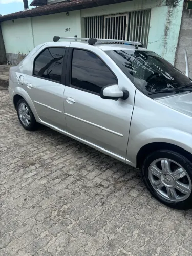 Renault Logan Expression Hi-flex 1.6 8V 4P 2012
