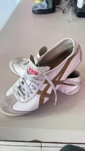 TÊNIS ONITSUKA TIGER - SEMINOVO