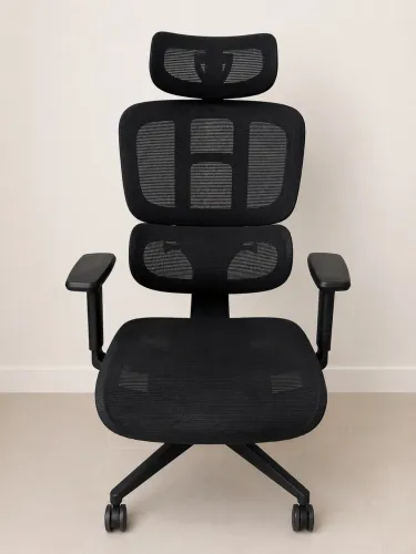 Cadeira de escritório ergonômica seminova