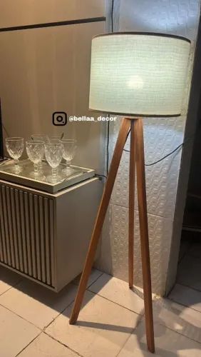 Luminária tripé