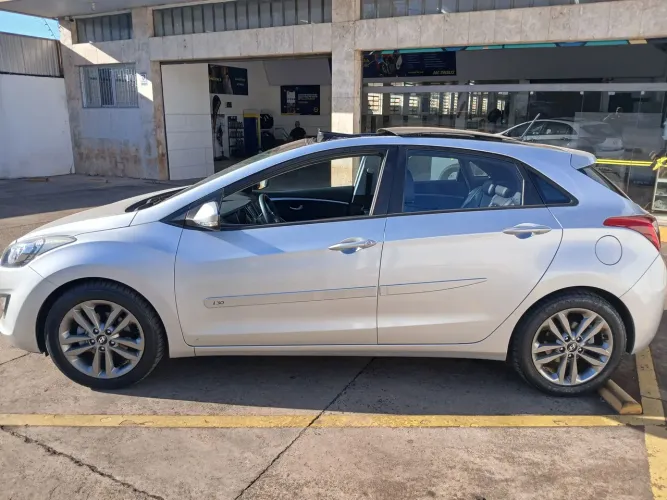Hyundai I30 1.8 16V Aut. 5P 2016