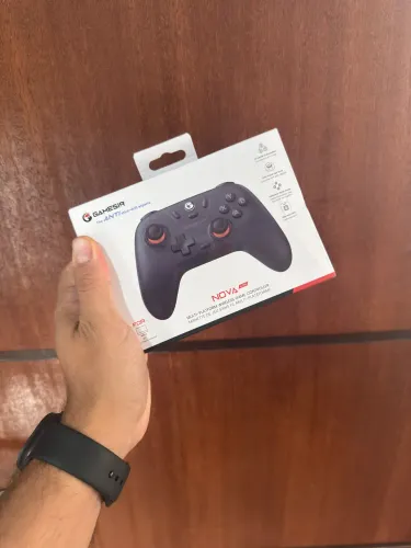 Controle GameSir T4 Nova Lite Sem Fio para PC Android iOS Celular Hall Effect - LACRADO