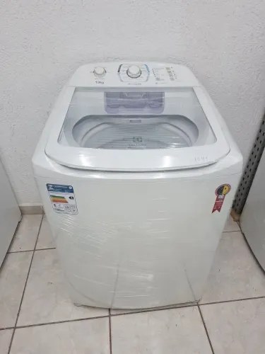 MÁQUINA DE LAVAR ELECTROLUX DE 13KG SEMI NOVA