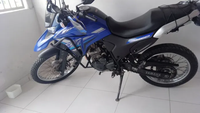 Vendo A mais linda do Momento Lander 2022 ZAP *. Financio e pego Carta