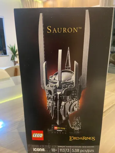 Novo e original: LEGO Icons O Senhor dos Anéis: Capacete do Sauron