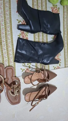 Kit com 3 pares de calçados, TM 34, com pouco tempo de uso