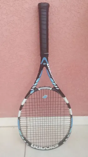 Vendo raquete Babolat Purê Drive