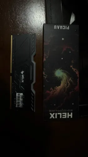 Memória RAM Pichau Helix RGB de 8GB