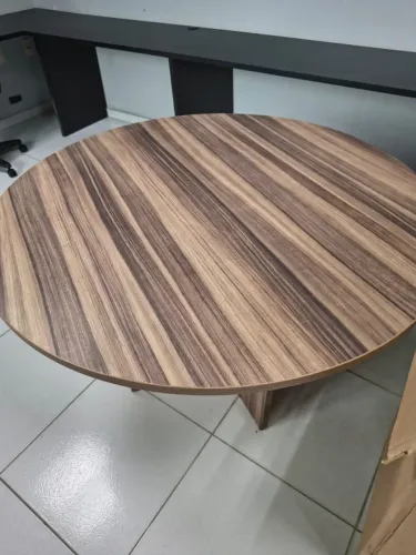 mesa redonda para escritorio