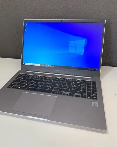 Notebook Intel Core i3 10ª Gen 8GB RAM SSD 240GB Tela 15.6 FHD